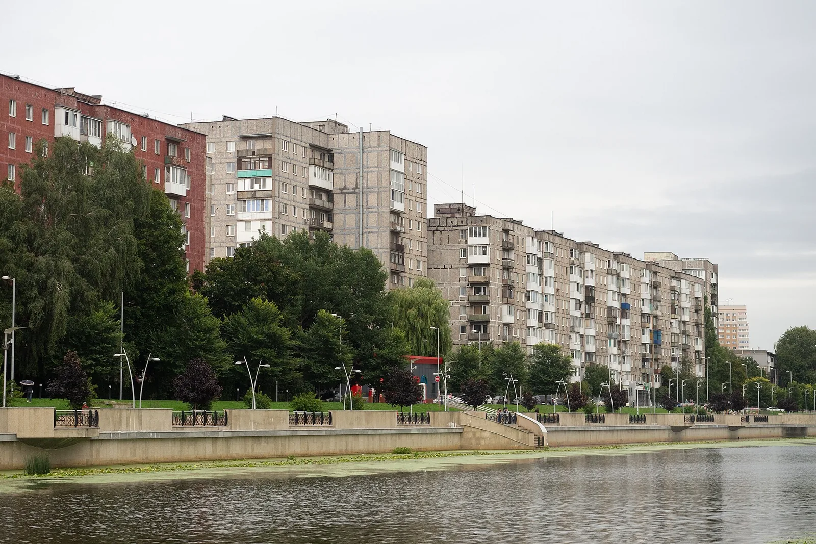 Фото: Набережная Адмирала Трибуца