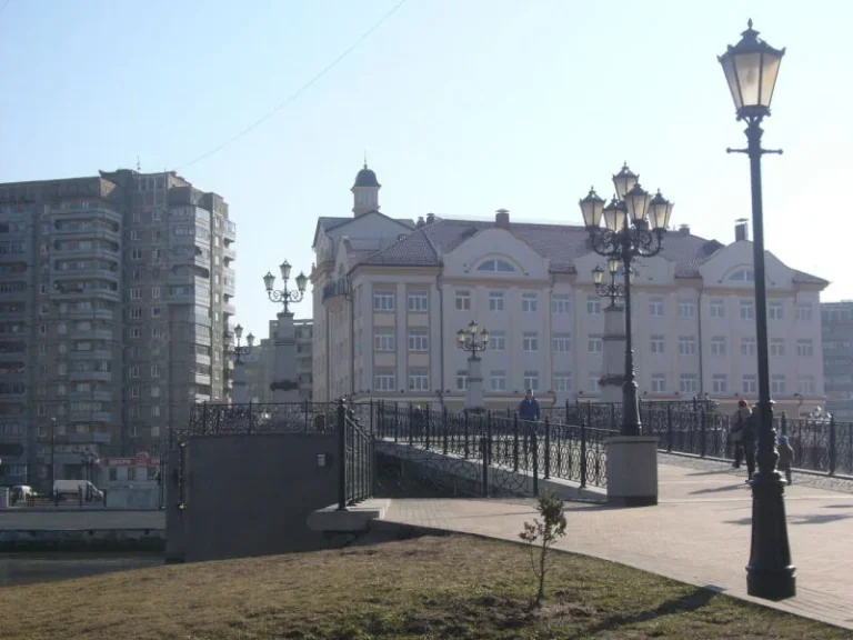 Юбилейный мост